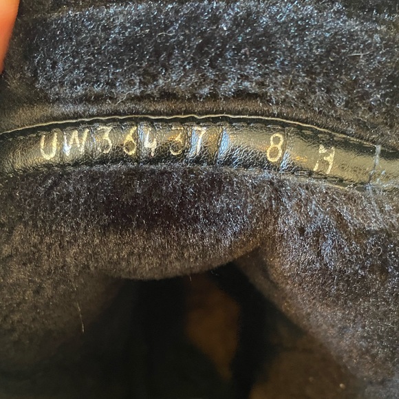 Stuart Weitzman Snowfield faux shearling boots - Picture 5 of 5